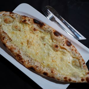 Pide Käse