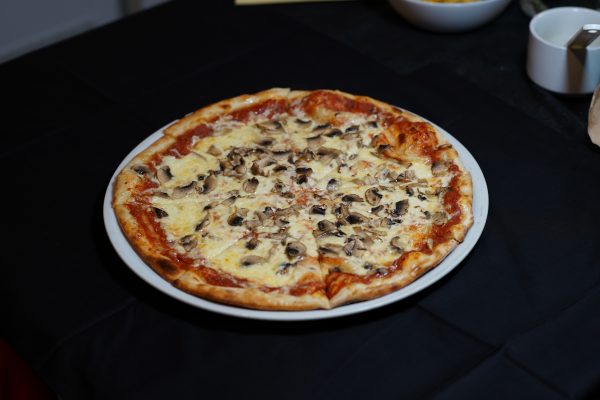 Pizza Funghi